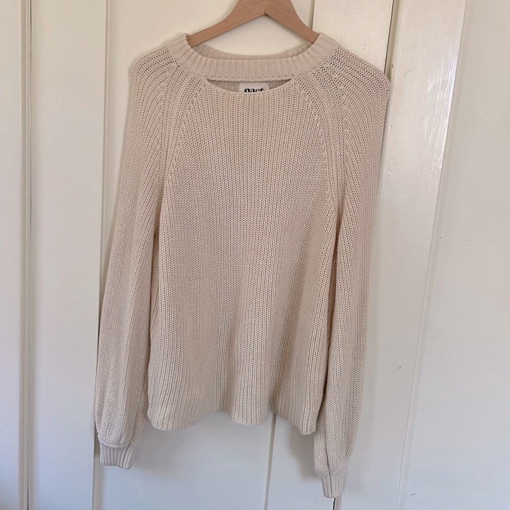 Pact peek a boo crew neck sweater 100% organic cotton in sandshell